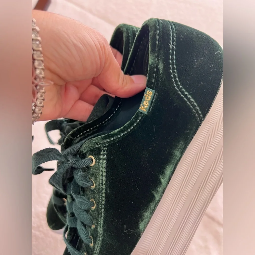 Keds Womens Triple Up Velvet Sneaker size 8